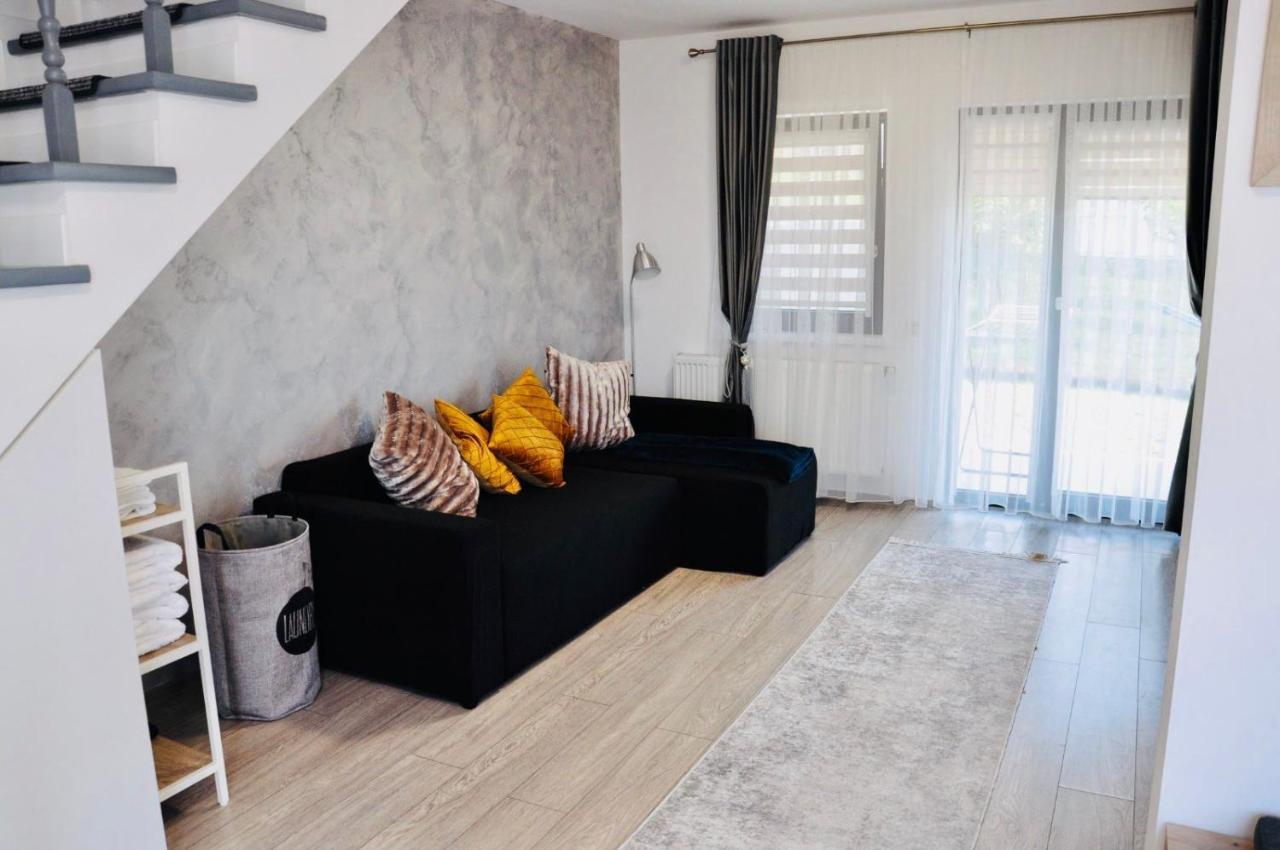 Ipotexas House I Villa Ipotesti  ภายนอก รูปภาพ